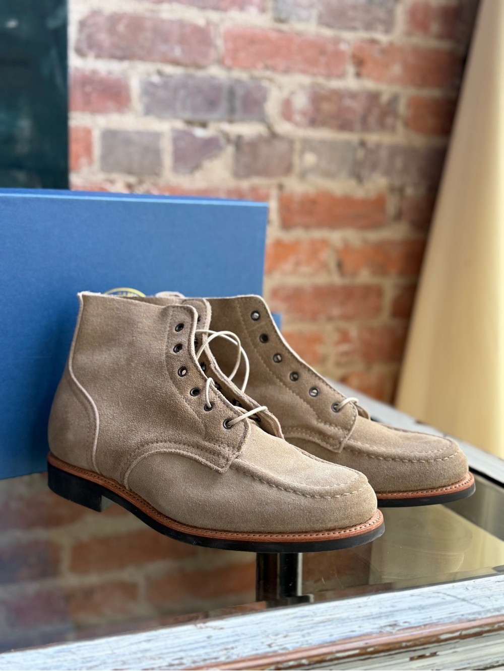 Men's Suede Chukka Boots in Taupe